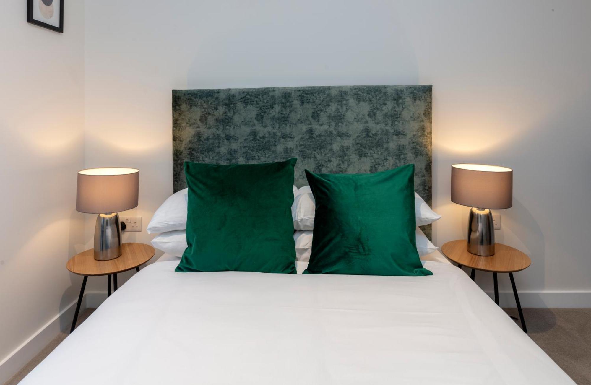 Deluxe North Central London Apartment 외부 사진